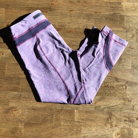 Lululemon Crops - Picture 1 of 3